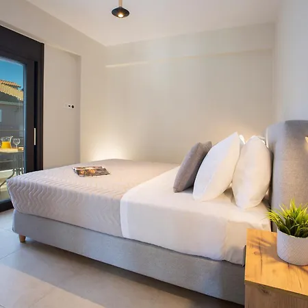 Amelie's Luxe Apartment Kalligoni
