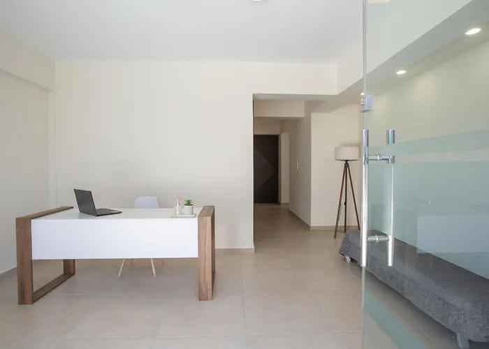 Amelie's Luxe Apartment *