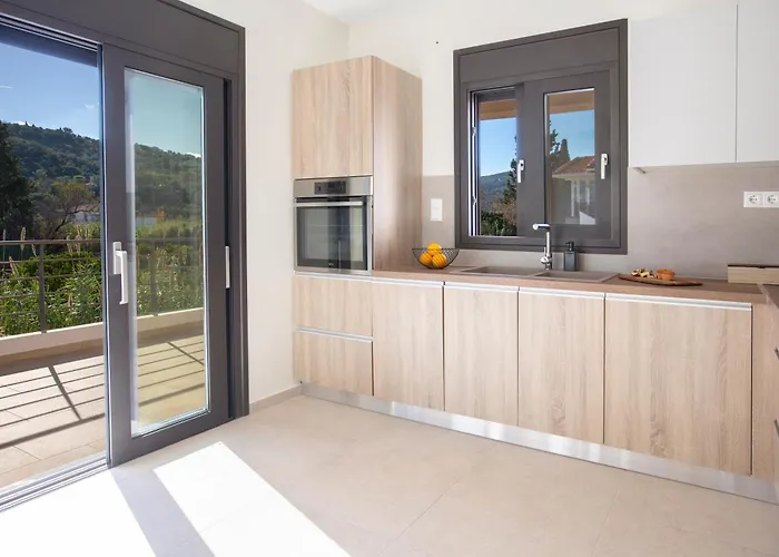 Amelie's Luxe * Kalligoni